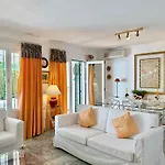 Semesterbostad El Capricho Townhouse With Swimming Pool - Eaw Homes *