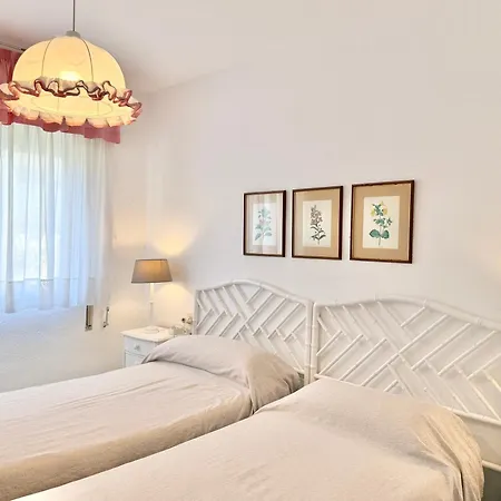 El Capricho Townhouse With Swimming Pool - Eaw Homes *