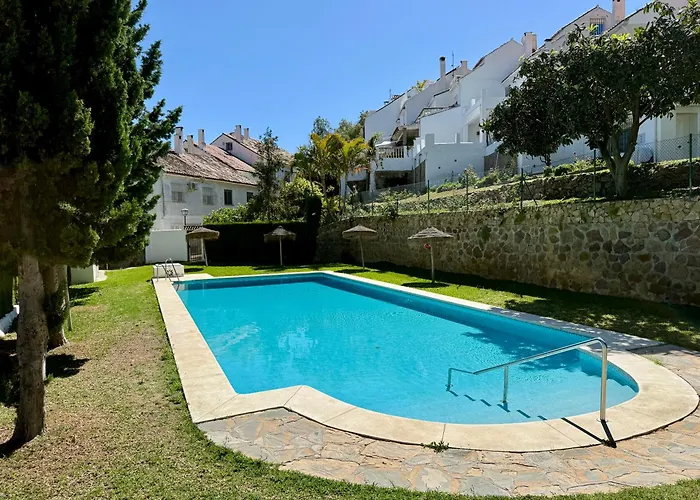 Vakantiehuis El Capricho Townhouse With Swimming Pool - Eaw Homes Marbella