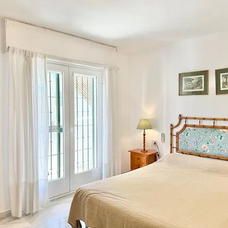 El Capricho Townhouse With Swimming Pool - Eaw Homes 马尔韦利亚