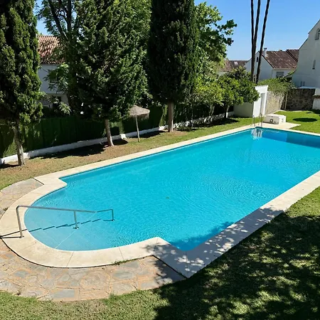 Dom wakacyjny El Capricho Townhouse With Swimming Pool - Eaw Homes *